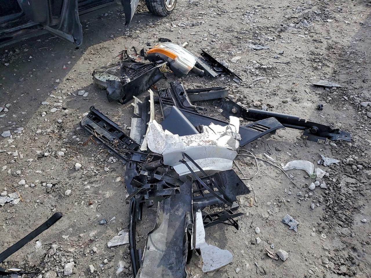 Nissan Rogue S Image 4