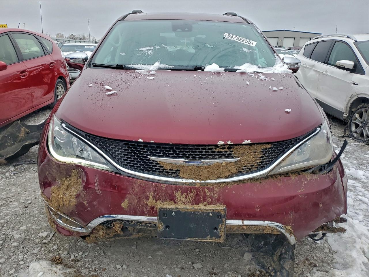 Chrysler Pacifica Limited Image 2