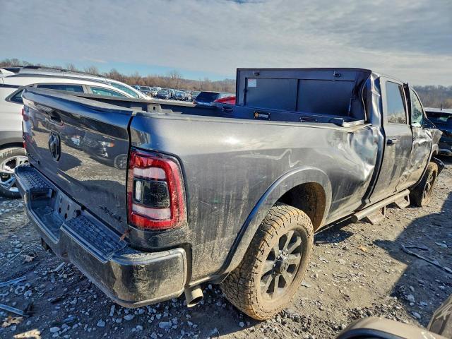 Ram 3500 Laramie Image 2