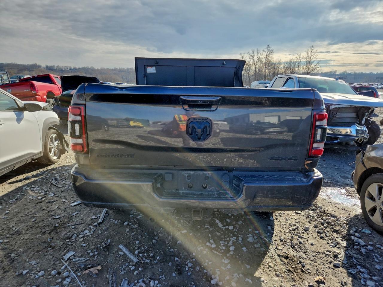 Ram 3500 Laramie Image 11