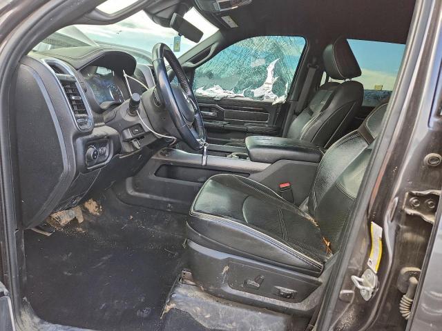 Ram 3500 Laramie Image 6