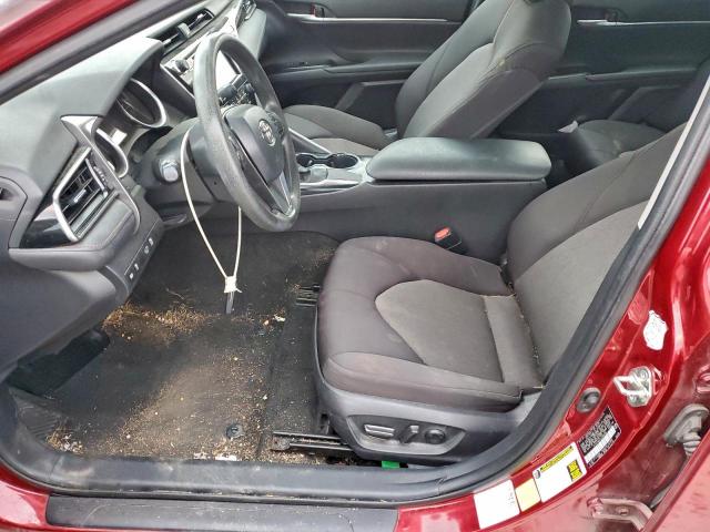 Toyota Camry Le Image 9