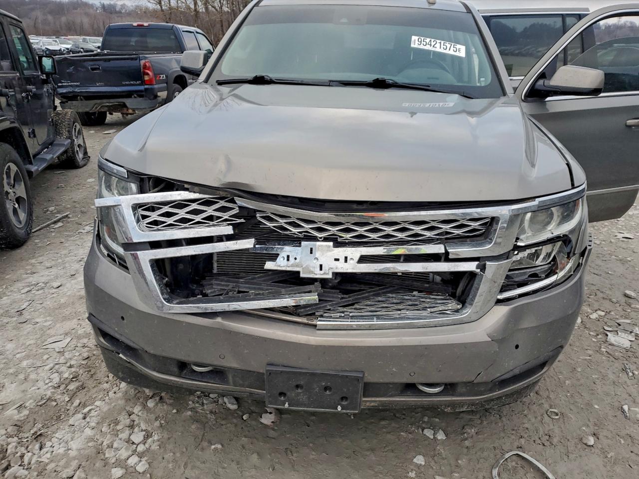 Chevrolet Suburban K1500 Lt Image 2