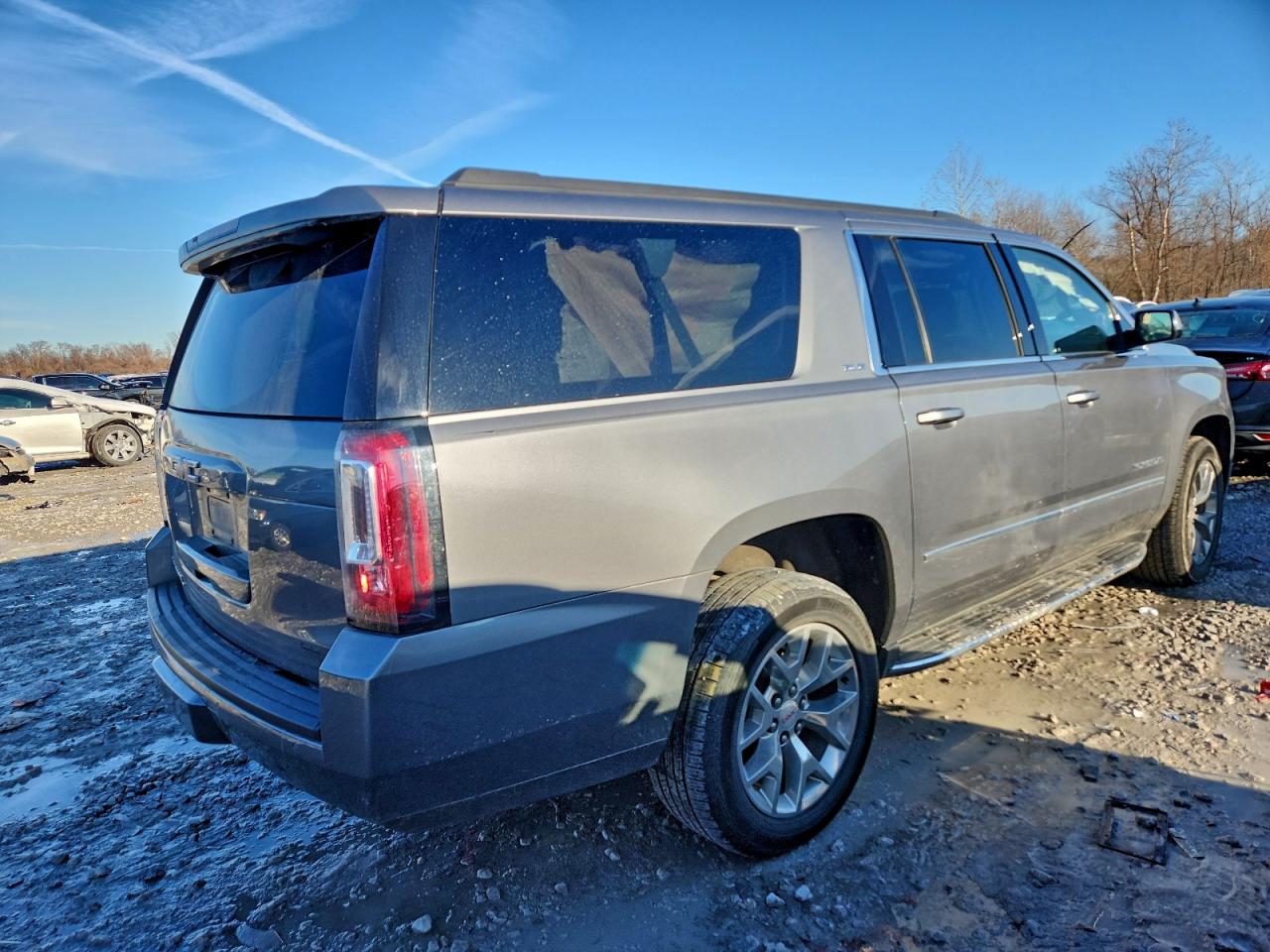 GMC Yukon K1500 Sle Image 10
