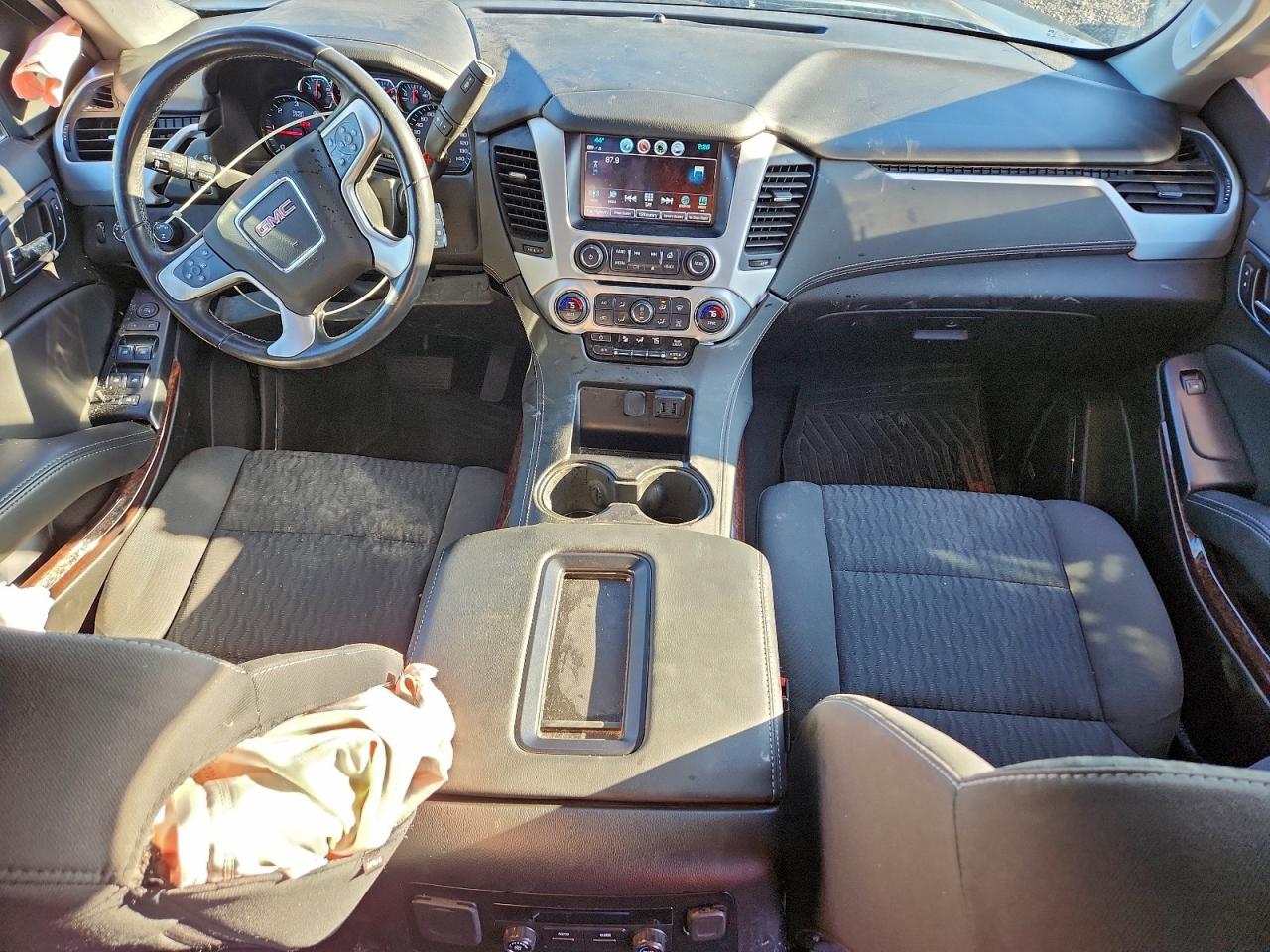 GMC Yukon K1500 Sle Image 7