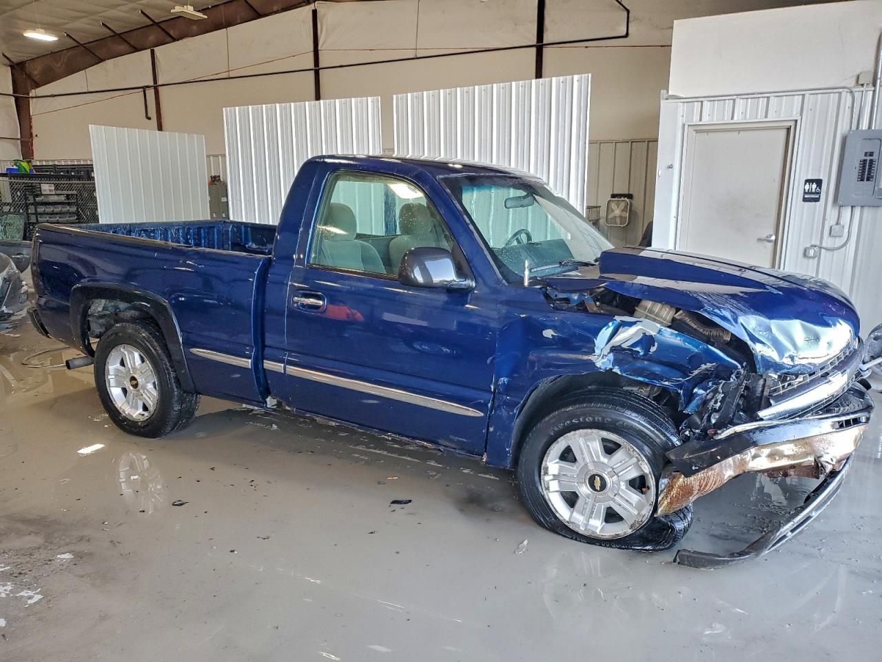 Chevrolet Silverado C1500 Image 7