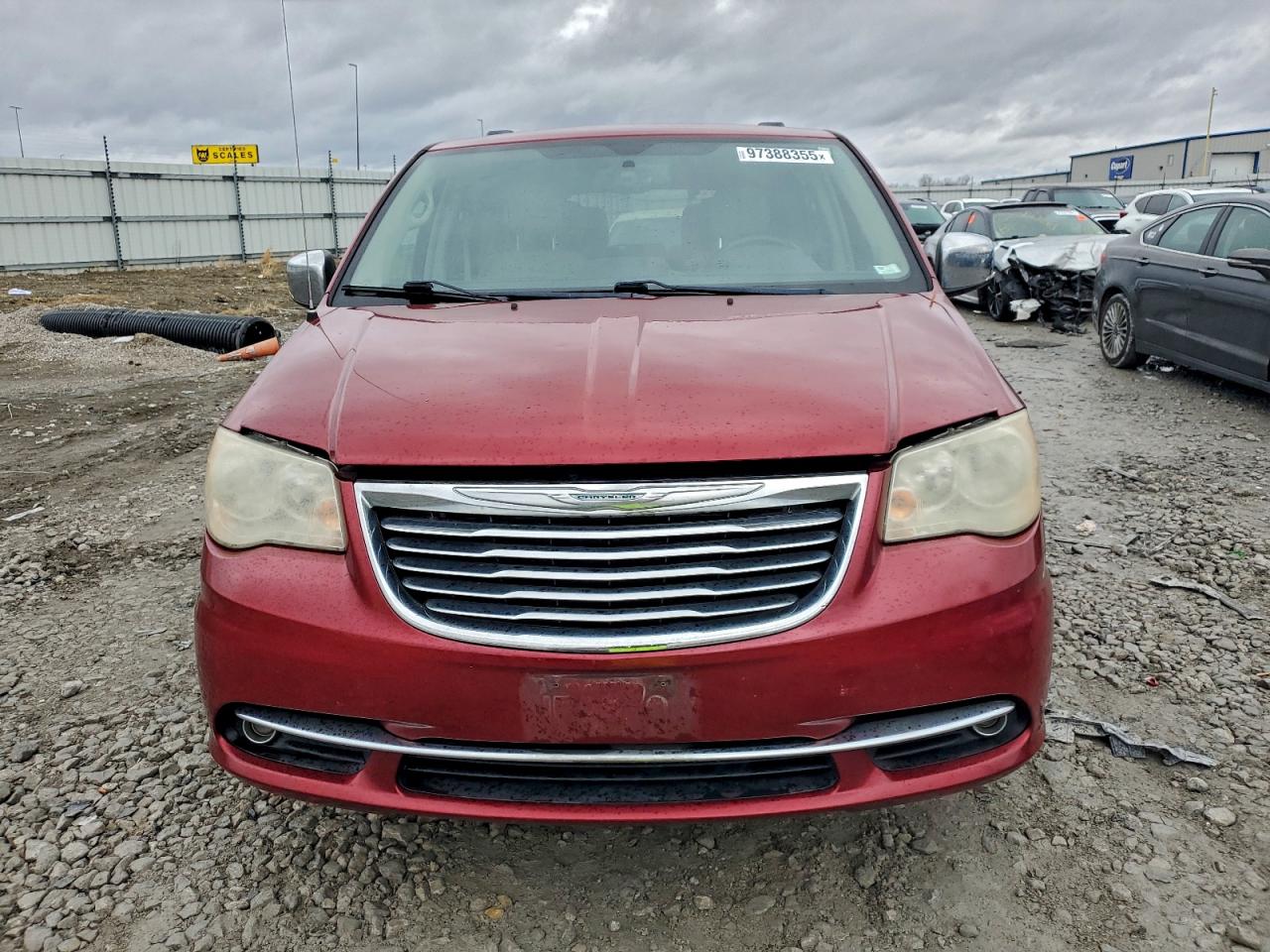 Chrysler Minivan Touring L Image 6