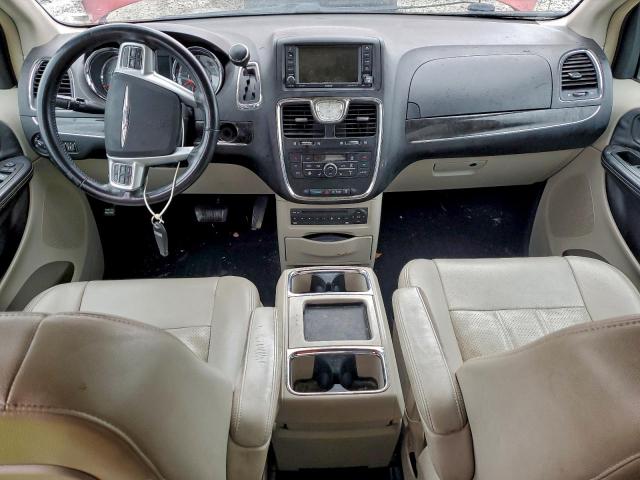 Chrysler Minivan Touring L Image 10