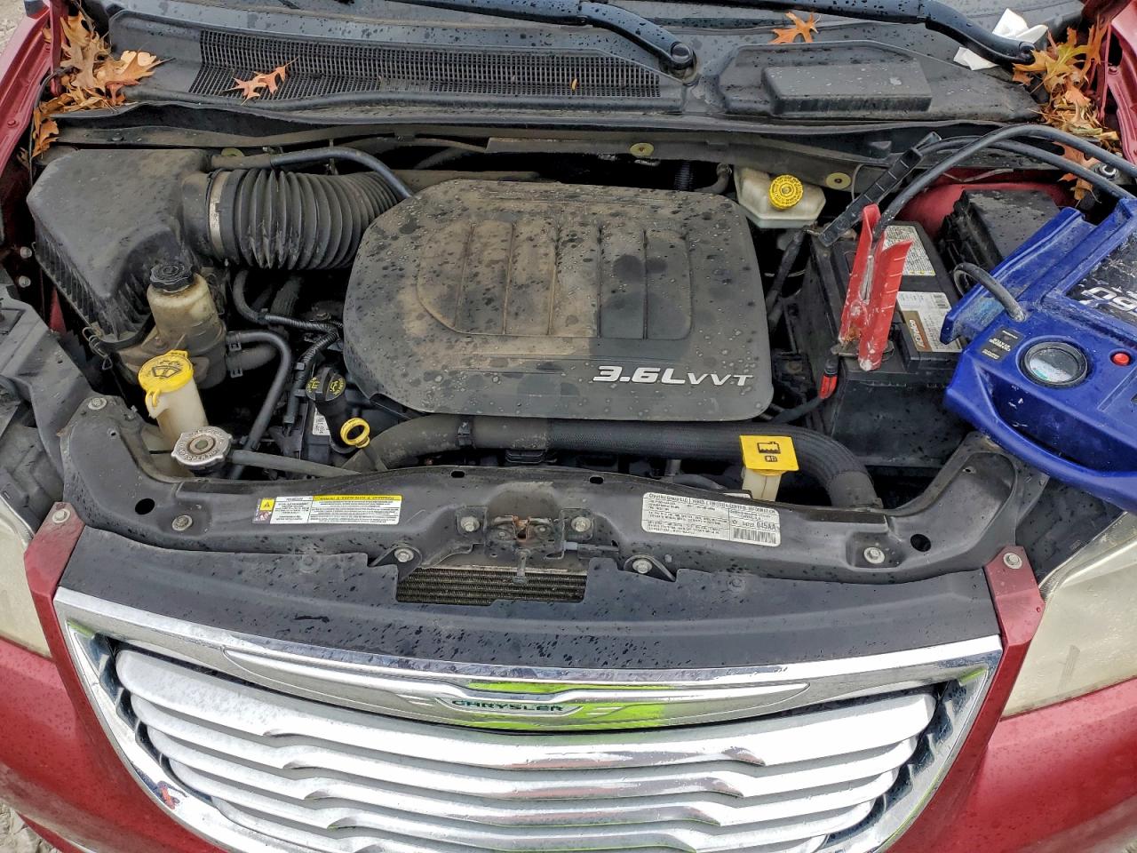 Chrysler Minivan Touring L Image 5