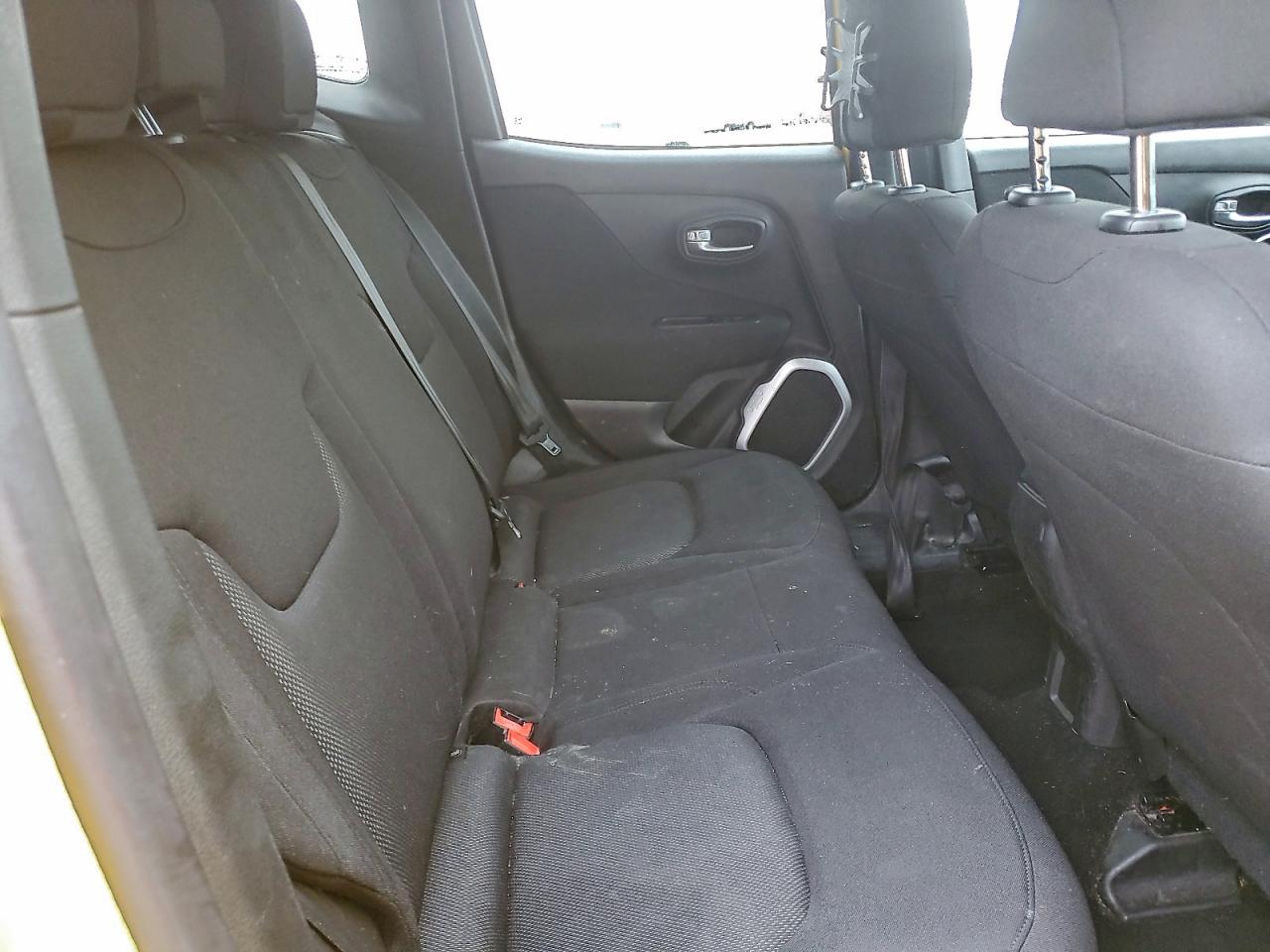 Jeep Renegade Sport Image 9