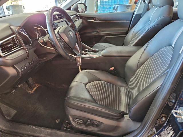 Toyota Camry L Image 8