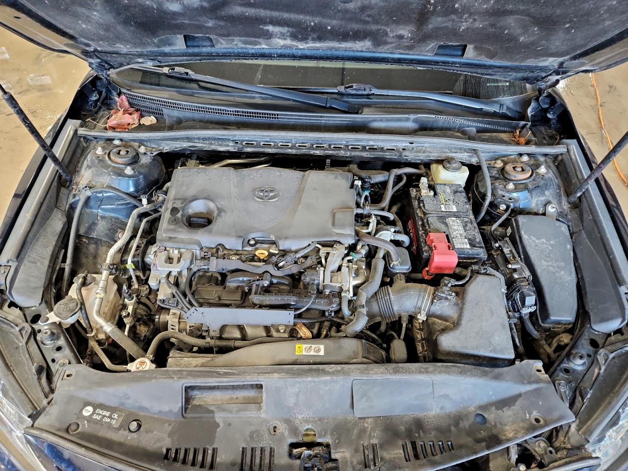 Toyota Camry L Image 6