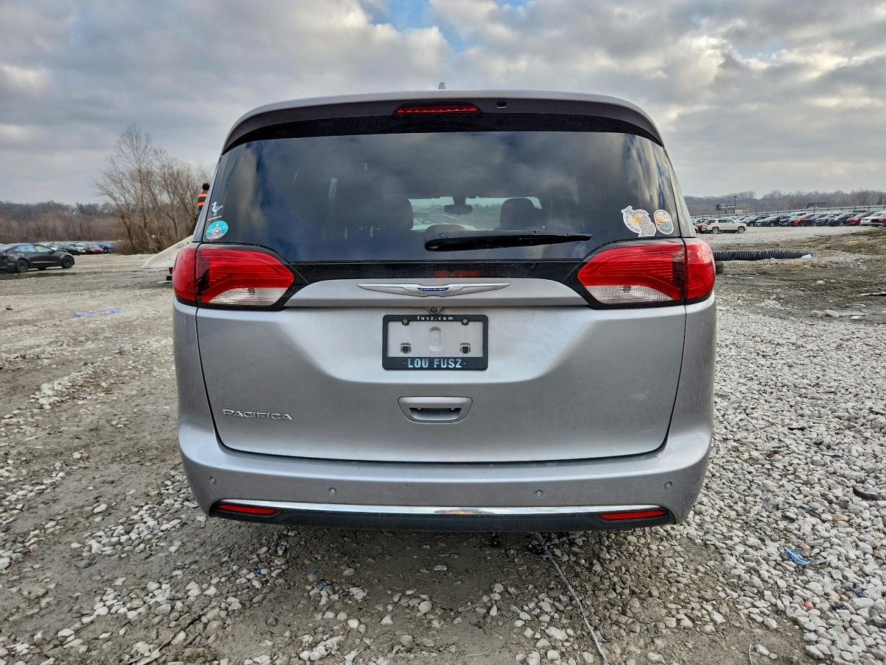 Chrysler Pacifica Touring Plus Image 2