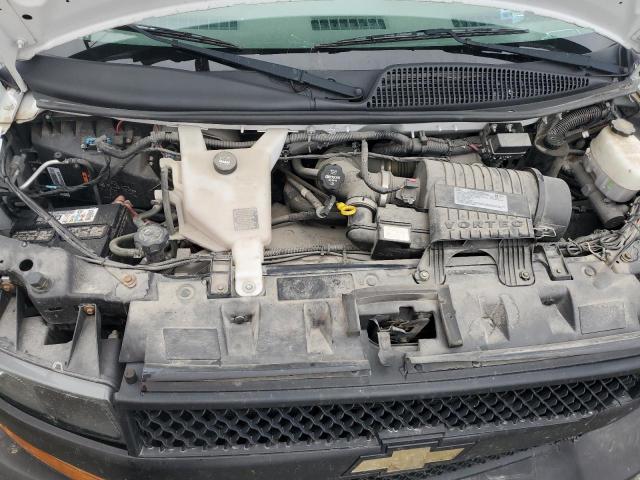 Chevrolet Express Image 11