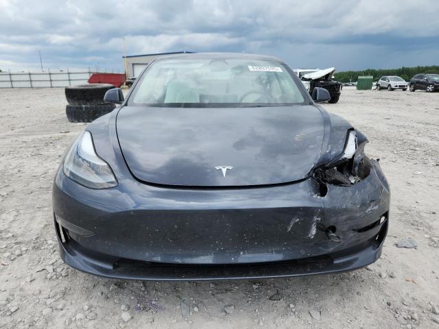 Tesla Model 3 Image 12