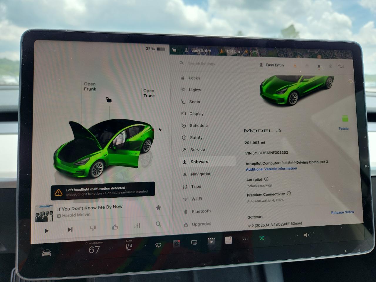 Tesla Model 3 Image 9