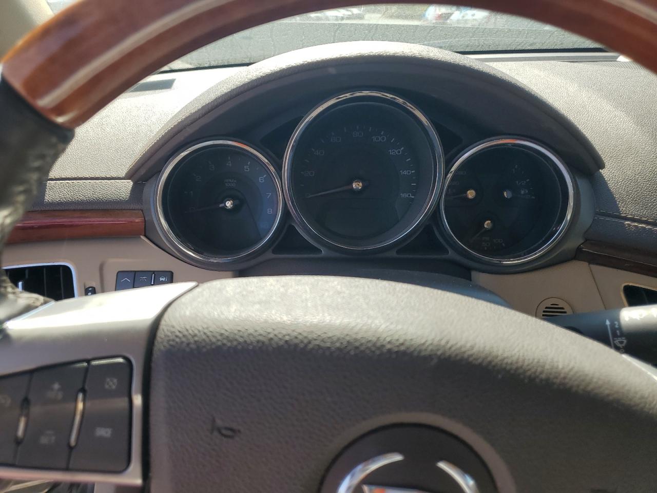 Cadillac CTS Luxury Collection Image 3