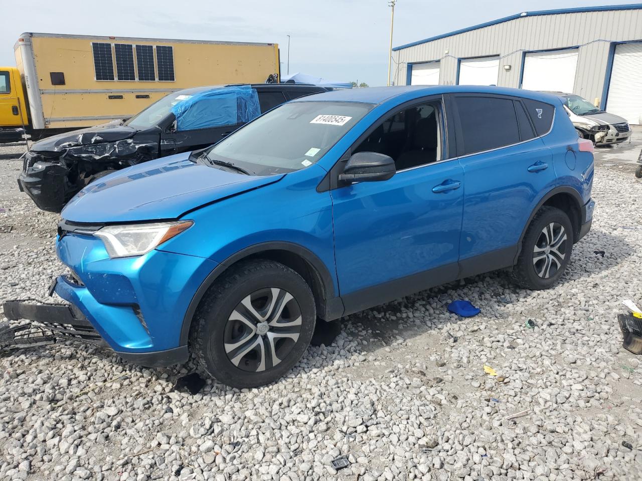 Toyota RAV4 Le Image 1