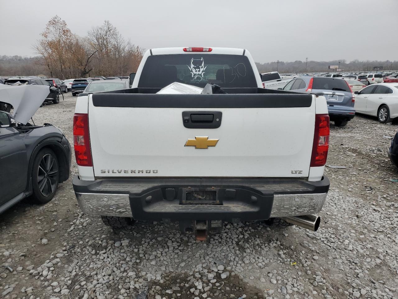 Chevrolet Silverado K2500 Heavy Duty Ltz Image 8