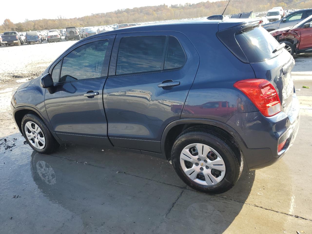 Chevrolet Trax Ls Image 8