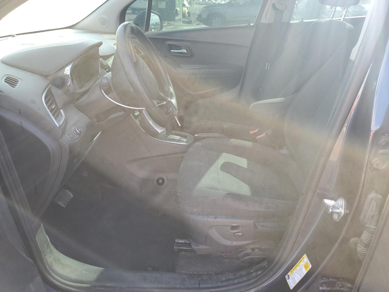 Chevrolet Trax Ls Image 7