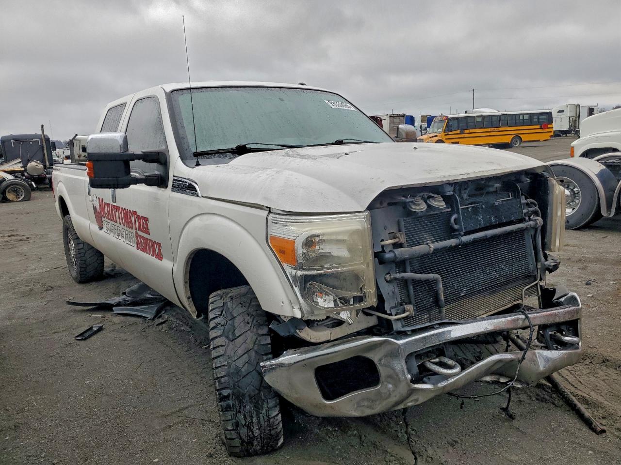 Ford F-350 Super Duty Image 4