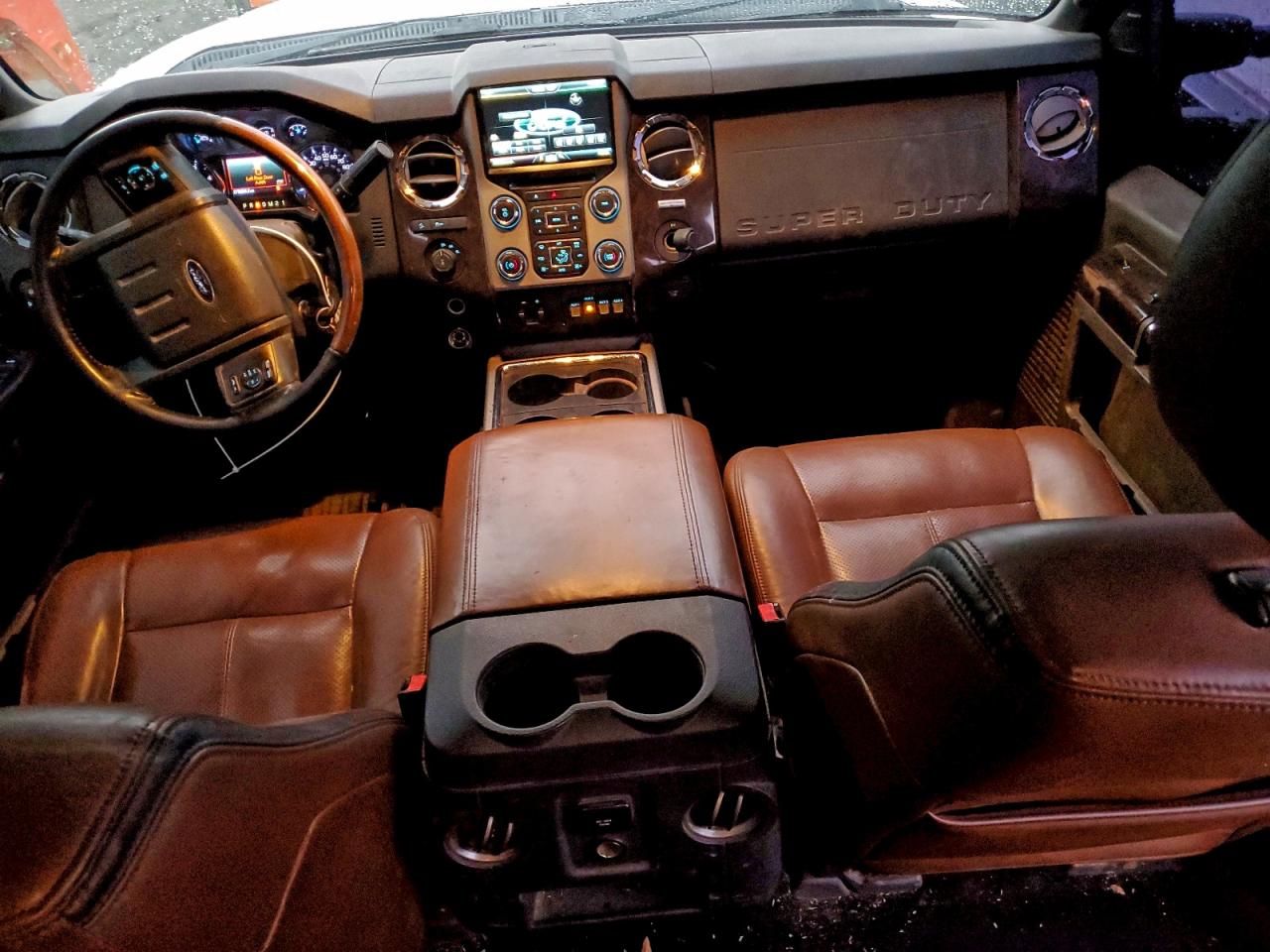 Ford F-350 Super Duty Image 9