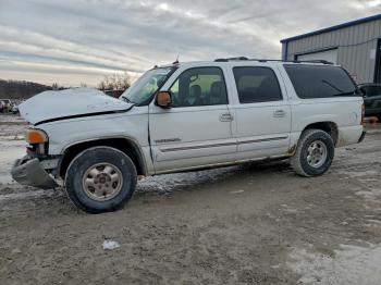  Salvage GMC Yukon