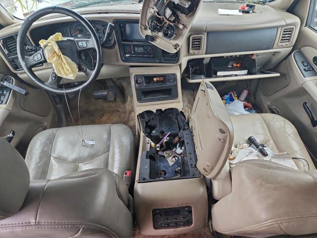 GMC Yukon K1500 Image 2