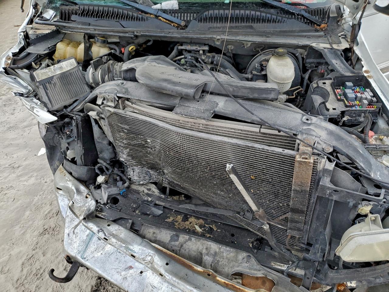 GMC Yukon K1500 Image 6