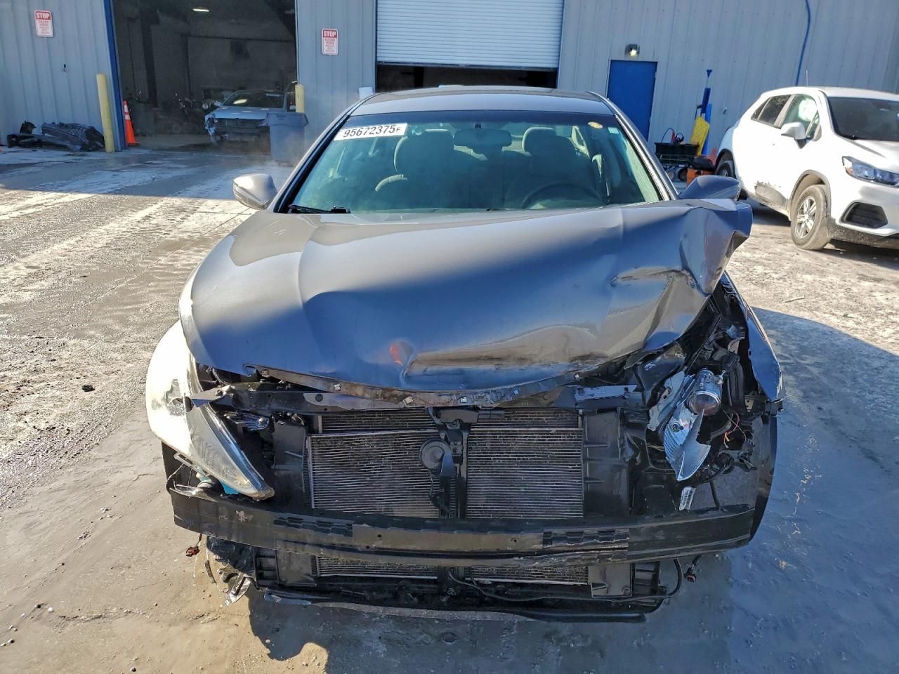 Hyundai SONATA Gls Image 3