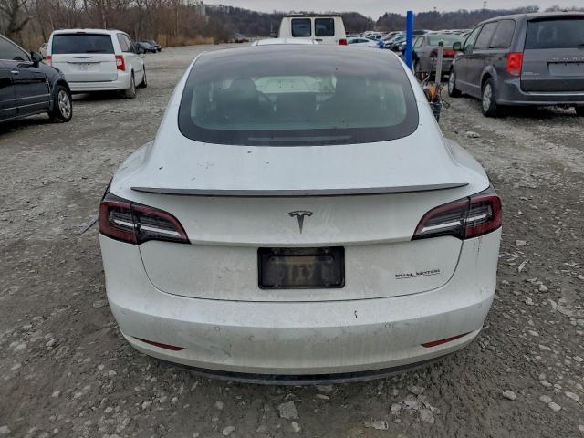 Tesla Model 3 Image 10