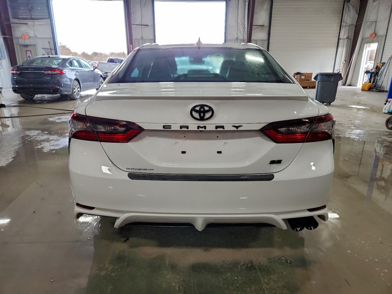 Toyota Camry Se Night Shade Image 2