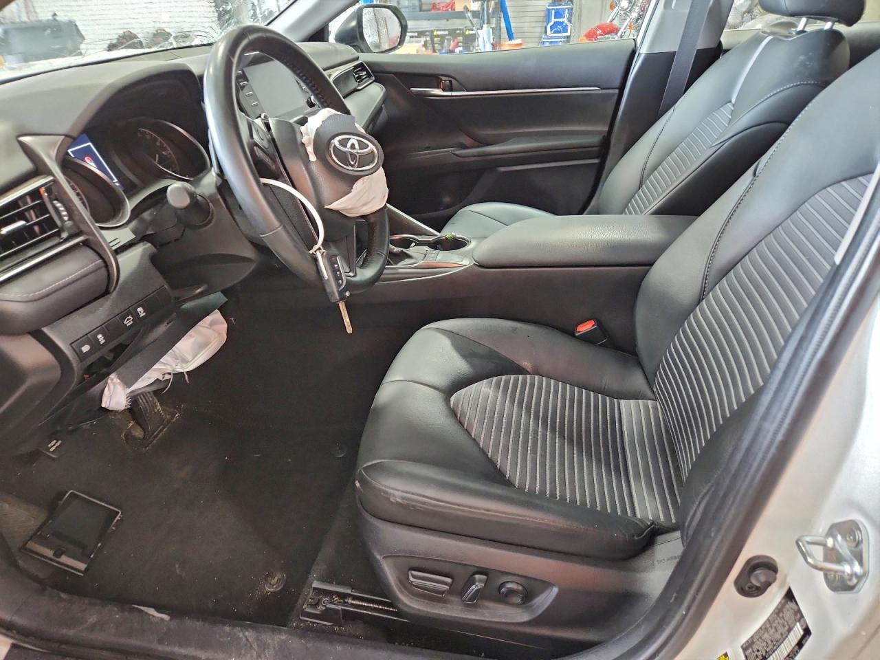 Toyota Camry Se Night Shade Image 12