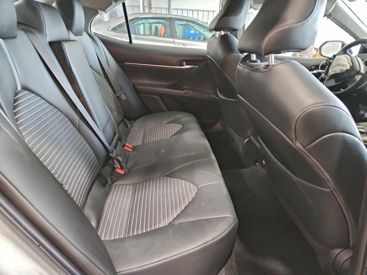 Toyota Camry Se Night Shade Image 4