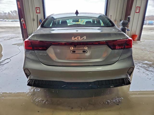 Kia Forte Fe Image 10