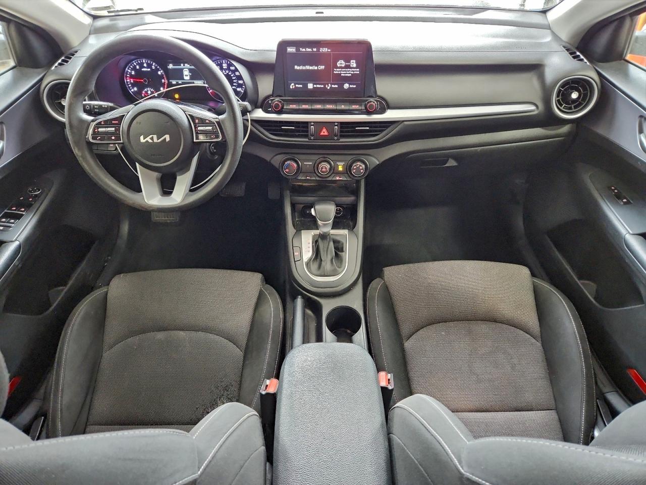 Kia Forte Fe Image 12