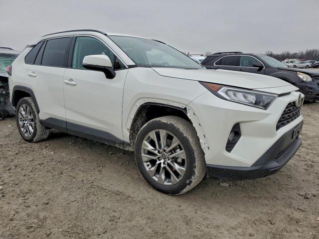 Toyota RAV4 Xle Premium Image 10