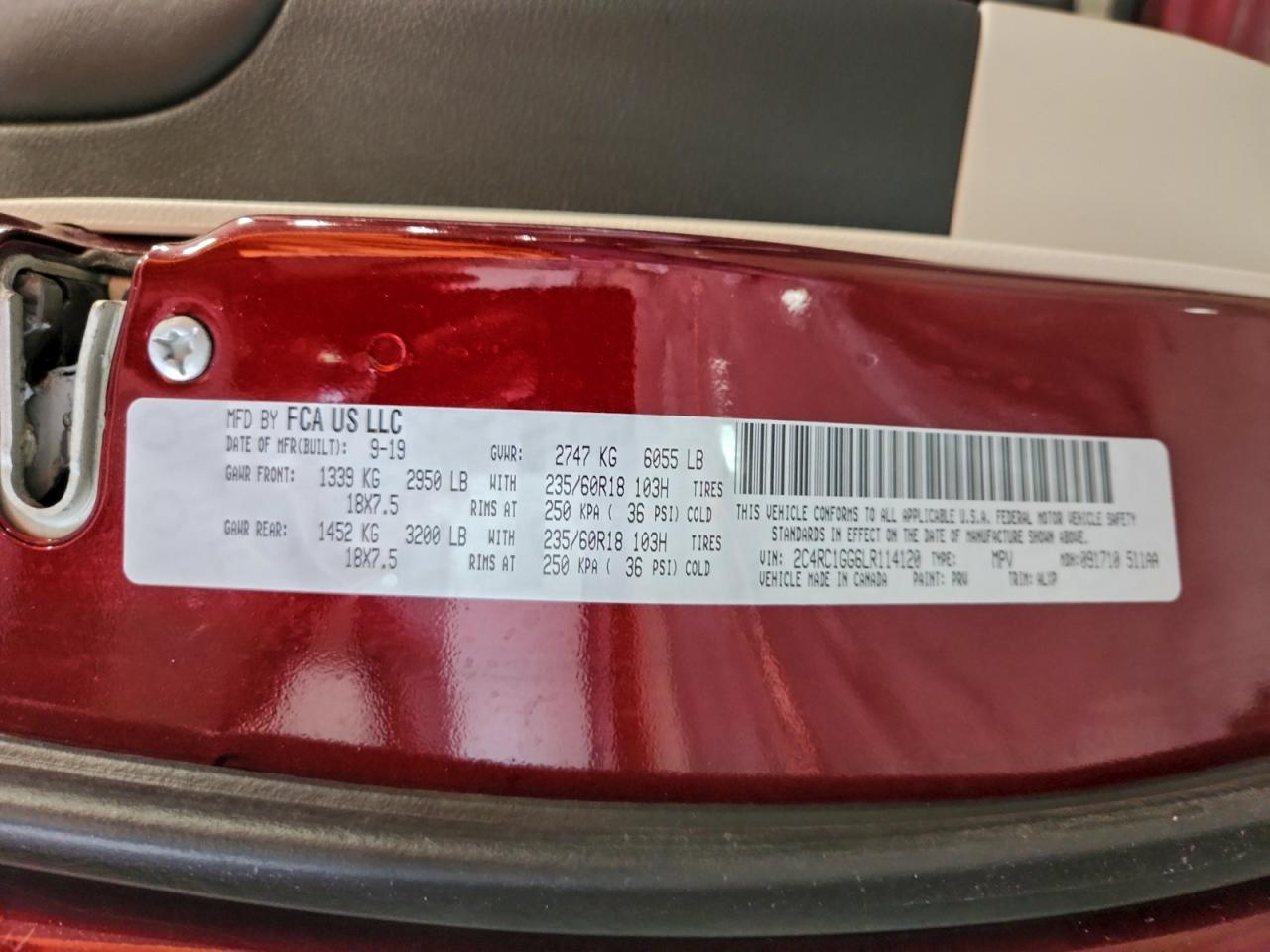 Chrysler Pacifica Limited Image 2