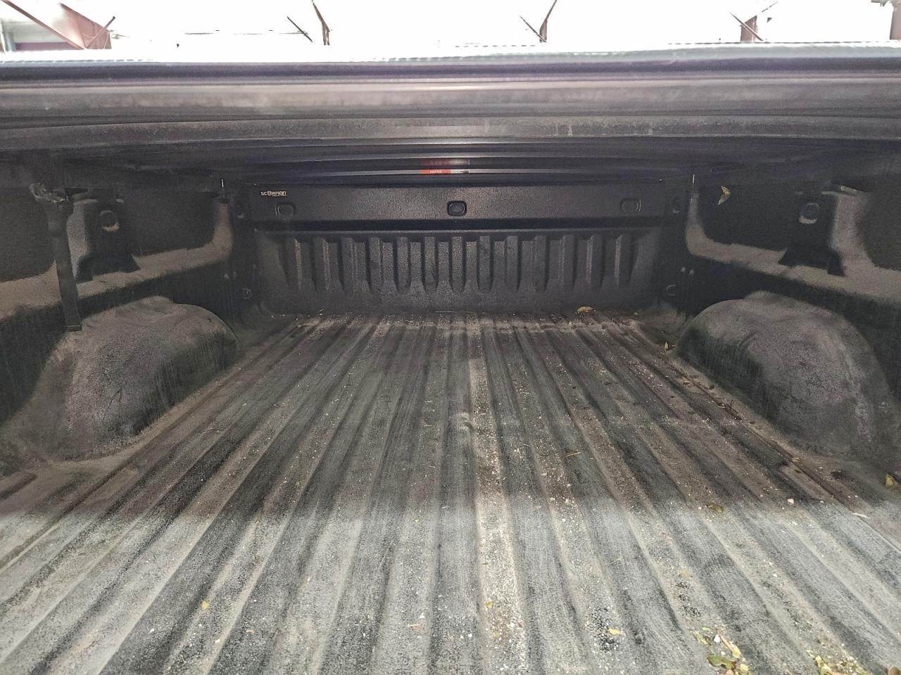 Chevrolet Silverado C1500 Image 12