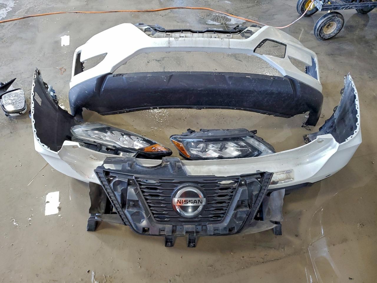 Nissan Rogue S Image 10