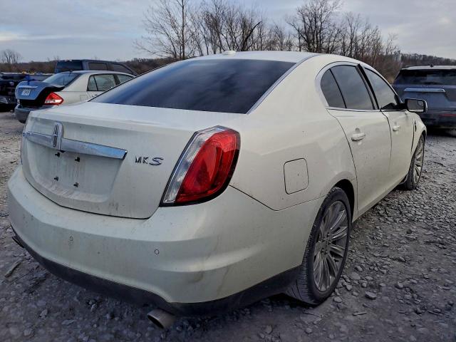 Lincoln MKS Image 11