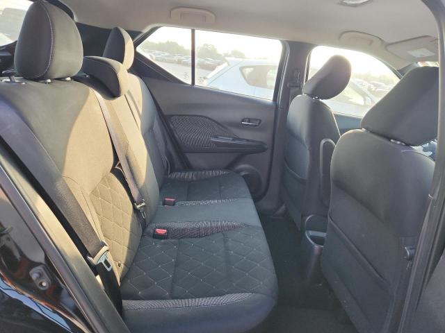 Nissan Kicks S Image 5