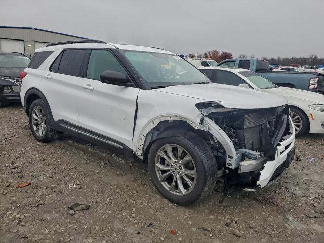 Ford Explorer Xlt Image 4