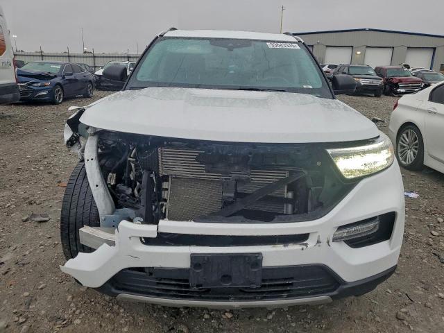 Ford Explorer Xlt Image 5