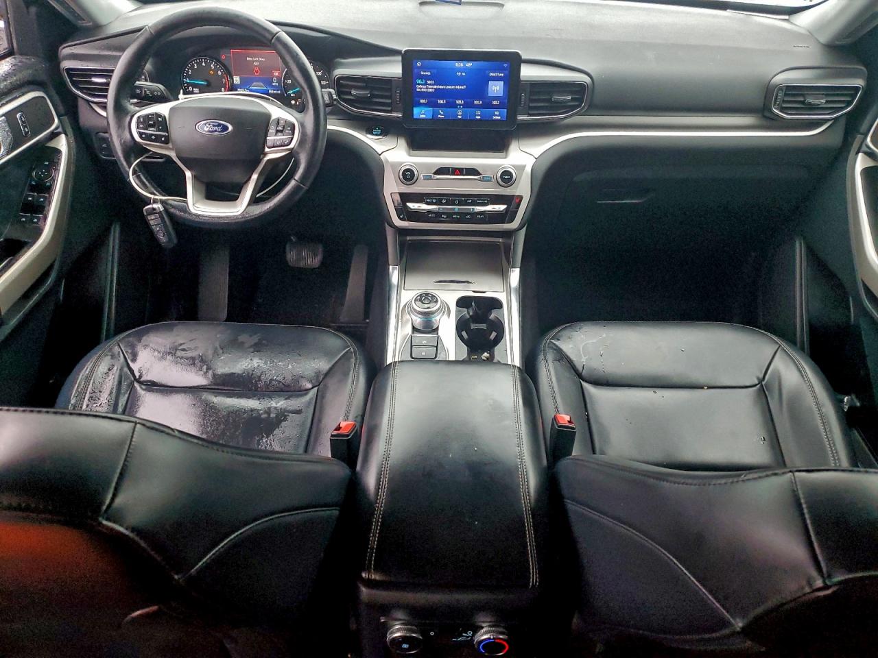 Ford Explorer Xlt Image 11