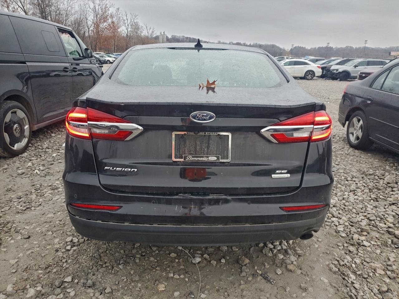 Ford Fusion Se Image 12