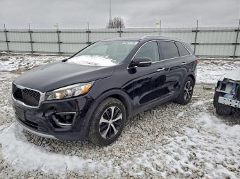  Salvage Kia Sorento
