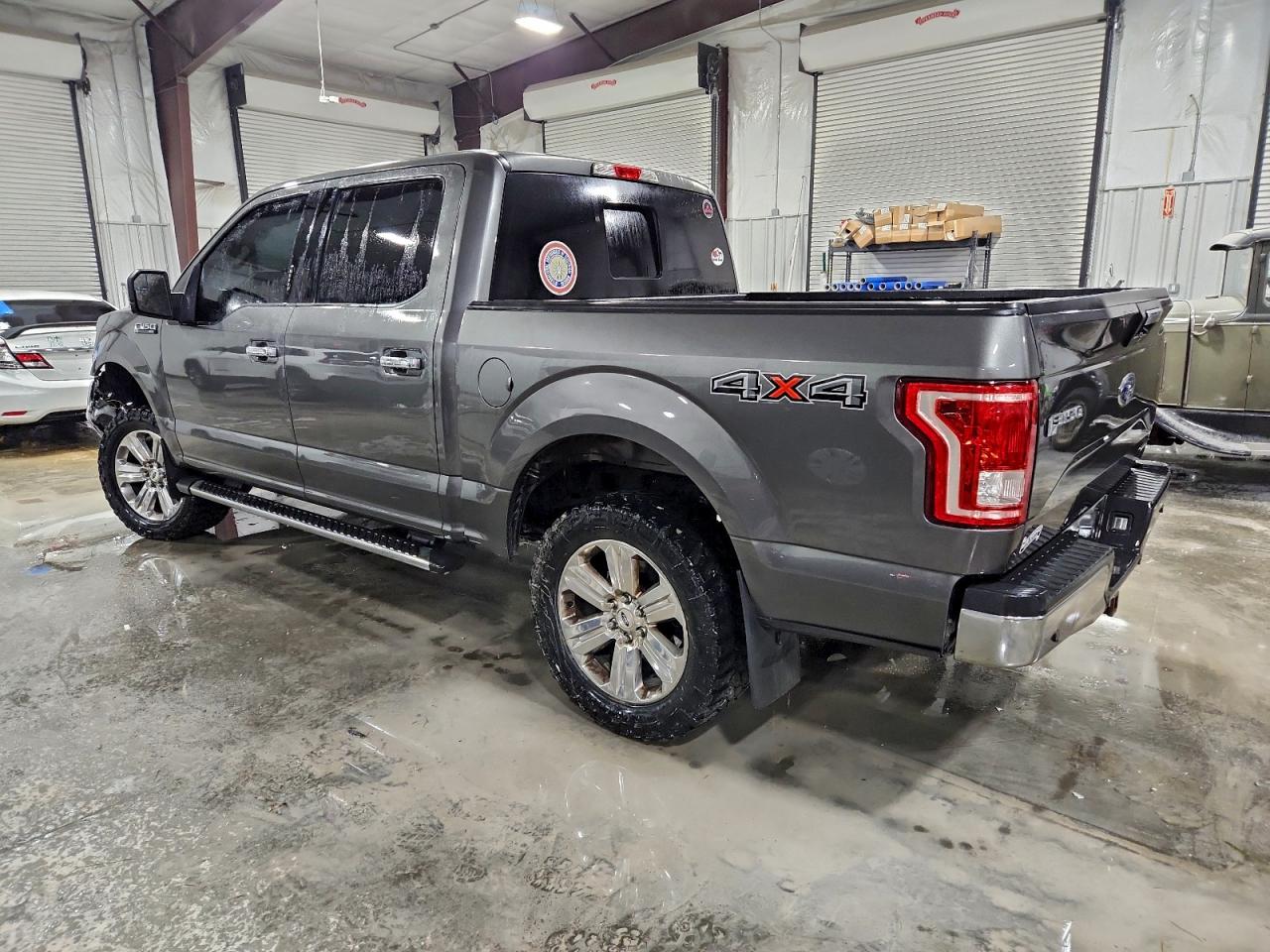 Ford F-150 Supercrew Image 4