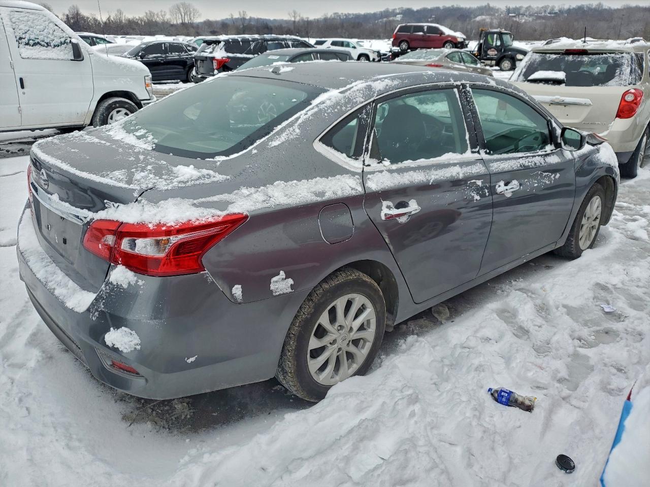 Nissan Sentra S Image 12